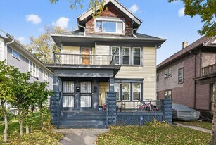 2918 W Melvina St, Unit 2918 in Milwaukee, WI - Building Photo