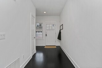 77 Havemeyer Ln in Stamford, CT - Building Photo - Building Photo