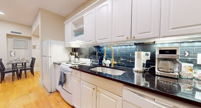 290 Beacon St, Unit 3 in Boston, MA - Building Photo - Building Photo