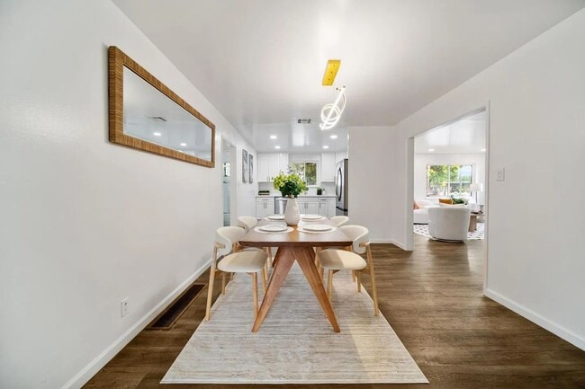 202 E Hemlock Ave in Sunnyvale, CA - Building Photo - Building Photo