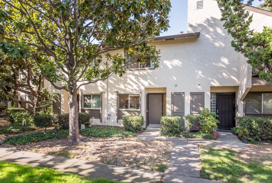 1909 Landess Ave in Milpitas, CA - Building Photo