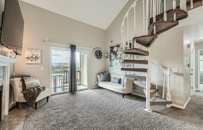property at 10872 W Evans Ave