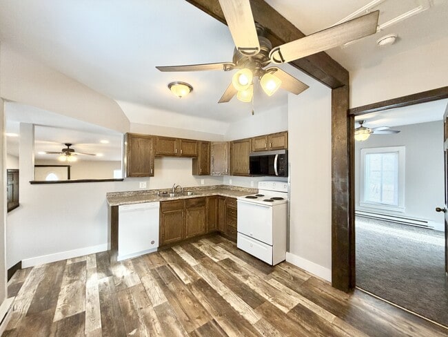 710-712 S Ringold St in Janesville, WI - Building Photo - Building Photo