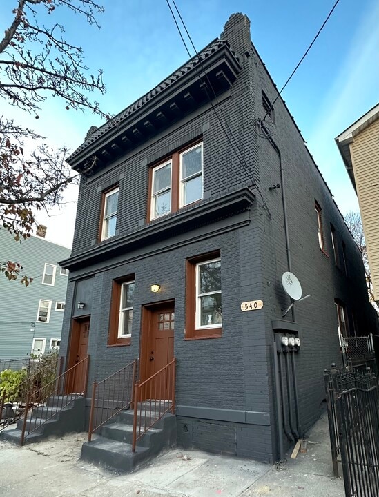 540 S 20th St, Unit 2nd Floor in Newark, NJ - Building Photo