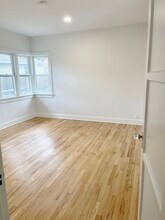 155 S Grand Oaks Ave in Pasadena, CA - Building Photo - Building Photo