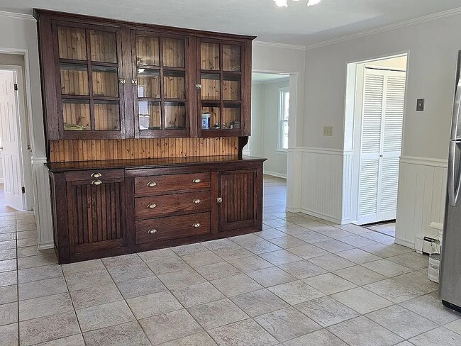 84 Rollstone Ave in West Sayville, NY - Building Photo - Building Photo