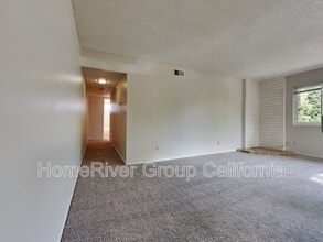 5592 Keoncrest Cir in Sacramento, CA - Building Photo - Building Photo