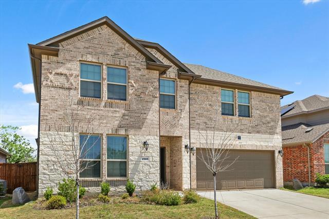 2505 Glasgow Wy in Denton, TX - Foto de edificio - Building Photo