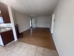 3717 Vinton Ave in Los Angeles, CA - Foto de edificio - Building Photo