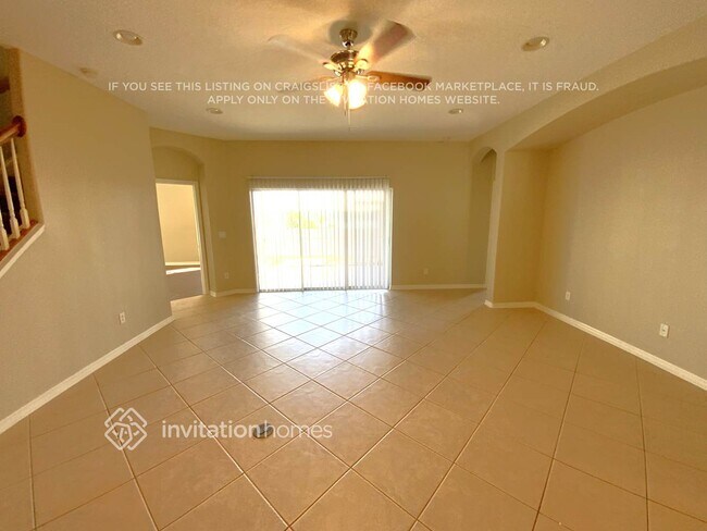 435 York Dale Dr in Ruskin, FL - Building Photo - Building Photo