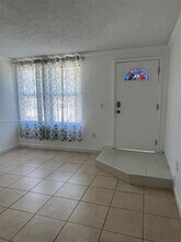 2091 W 54th Terrace in Hialeah, FL - Building Photo - Building Photo