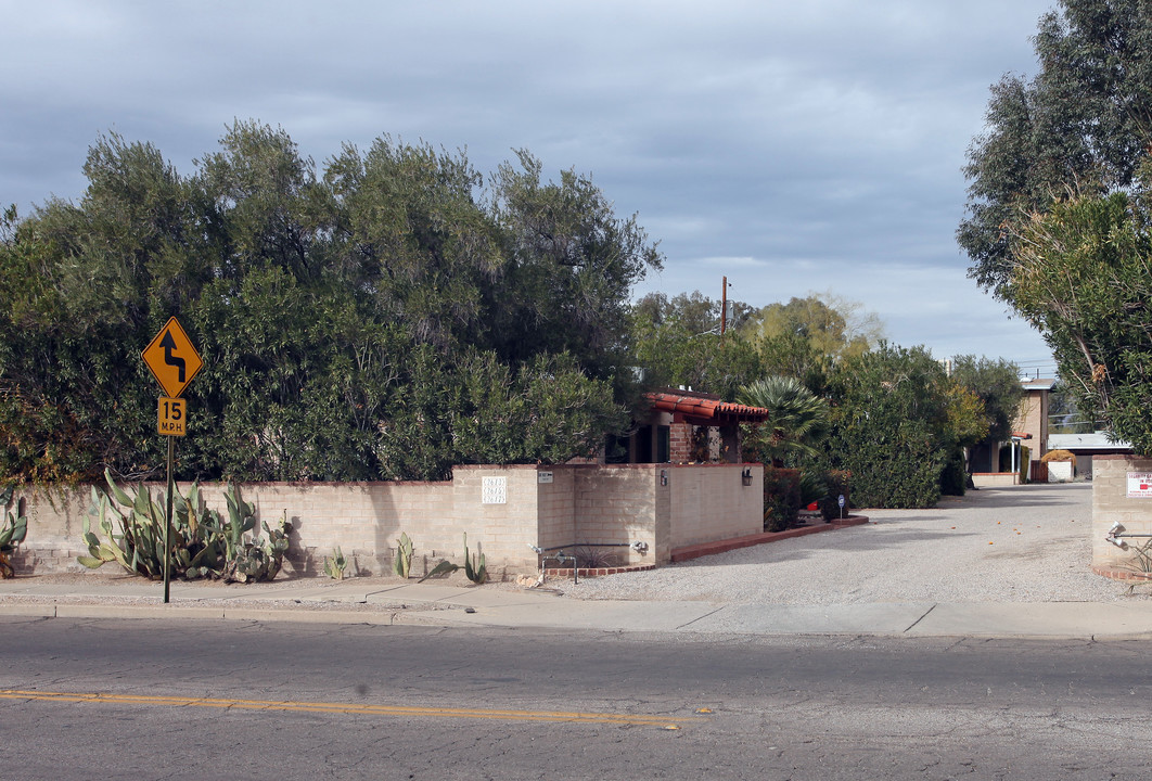 2613-2623 E Elm St in Tucson, AZ - Building Photo