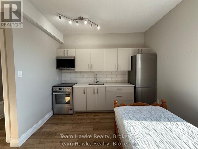 521 Bay St in Midland, ON - Building Photo - Building Photo