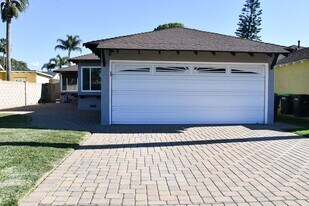 167-169 S Jameson St in Orange, CA - Building Photo