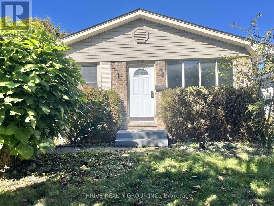 120 Hawthorne Rd in London, ON - Building Photo