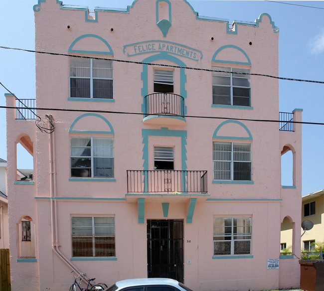 Little Havana Apartments