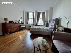 350 E 82nd St in New York, NY - Building Photo - Building Photo