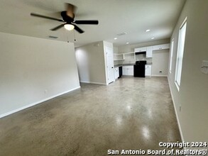 505 Oaklane St in Canyon Lake, TX - Building Photo - Building Photo