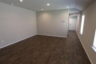 2315 Otter Falls Dr in Spring, TX - Building Photo - Building Photo