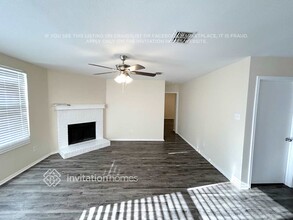 2807 Amber Waves Ln in Lancaster, TX - Building Photo - Building Photo