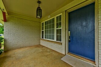 1723 Churchill Way in The Village, OK - Building Photo - Building Photo