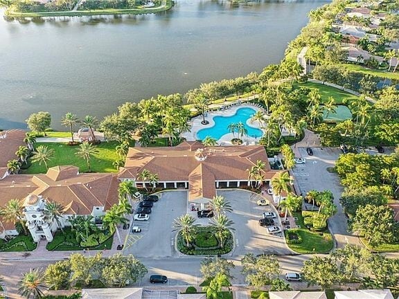 property at 4929 Kingston Way
