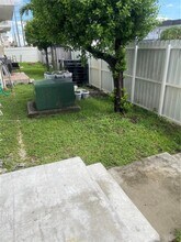 1370 W 30th St in Hialeah, FL - Building Photo - Building Photo