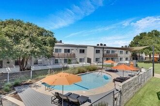 2200 Dickson Dr in Austin, TX - Foto de edificio - Building Photo