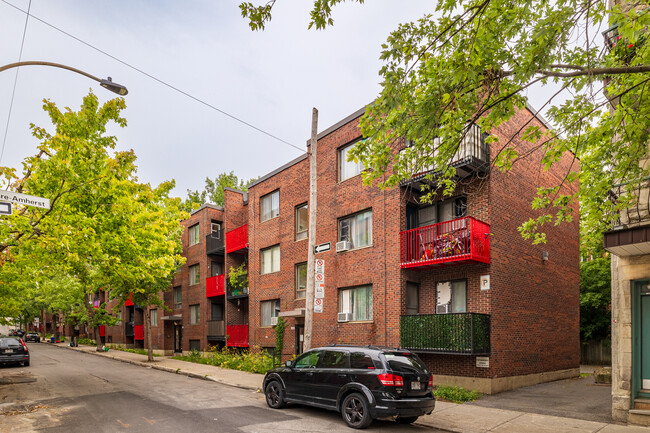 2105-2175 Wolfe Rue in Montréal, QC - Building Photo - Building Photo