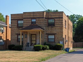 3135 Mozart Ave Apartments