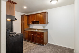 Walden Woods Apartments in East Lansing, MI - Foto de edificio - Interior Photo