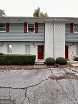 3241 Turner St in East Point, GA - Building Photo