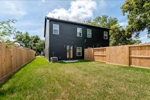 964 Lucky St in Houston, TX - Building Photo - Building Photo