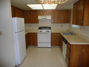 Pacific Heights Townhouse Apartments in Fairfield, CA - Foto de edificio - Building Photo