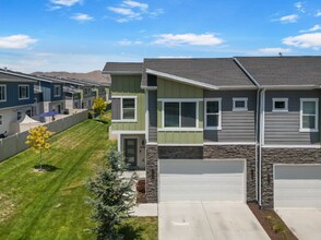 4287 Golden Grv in Eagle Mountain, UT - Building Photo - Building Photo