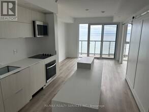 370 Martha St in Burlington, ON - Building Photo - Building Photo