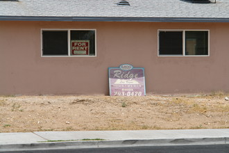 6400 Casada Way in Las Vegas, NV - Foto de edificio - Building Photo