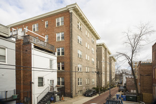 1916 17th St NW in Washington, DC - Foto de edificio - Building Photo