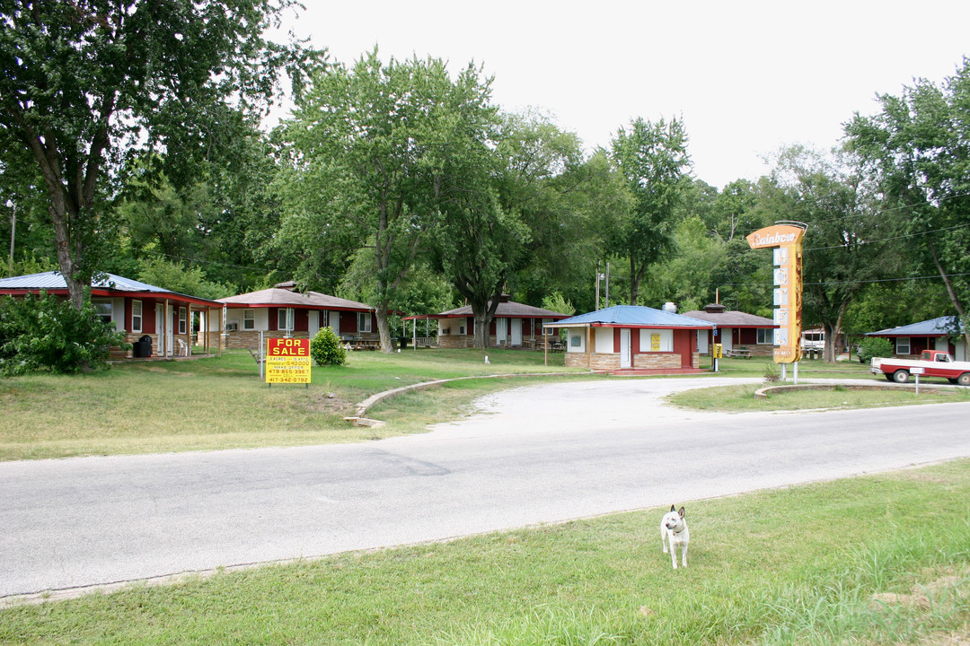 1301 Old Hwy 37 in Cassville, MO - Building Photo