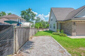 401 King St in Niceville, FL - Building Photo - Building Photo