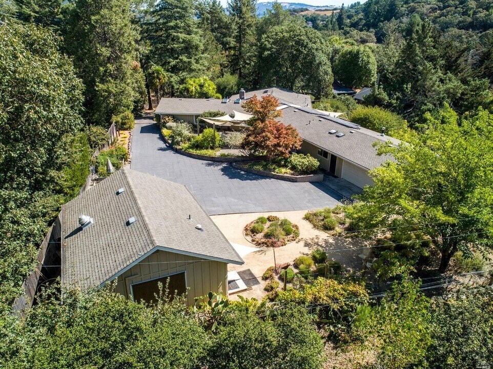 4317 Raymonde Way in Santa Rosa, CA - Building Photo