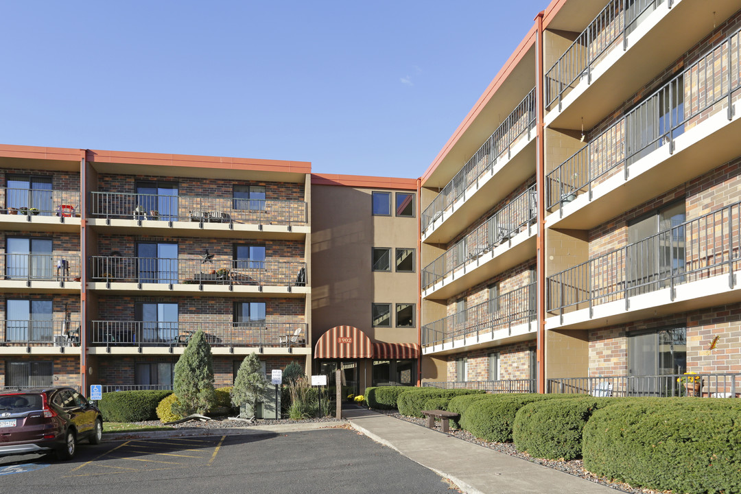 Baypoint Estates in Duluth, MN - Foto de edificio