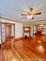 22 Temple St in Somerville, MA - Building Photo