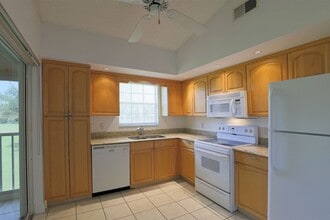 14975 Rivers Edge Ct in Ft. Myers, FL - Building Photo - Building Photo