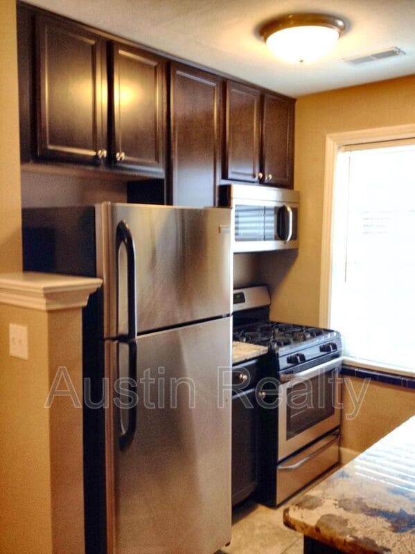 1035 Claytonia Terrace in Richmond Heights, MO - Building Photo - Building Photo