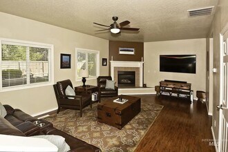 10122 W Aguila Ct in Star, ID - Building Photo - Building Photo