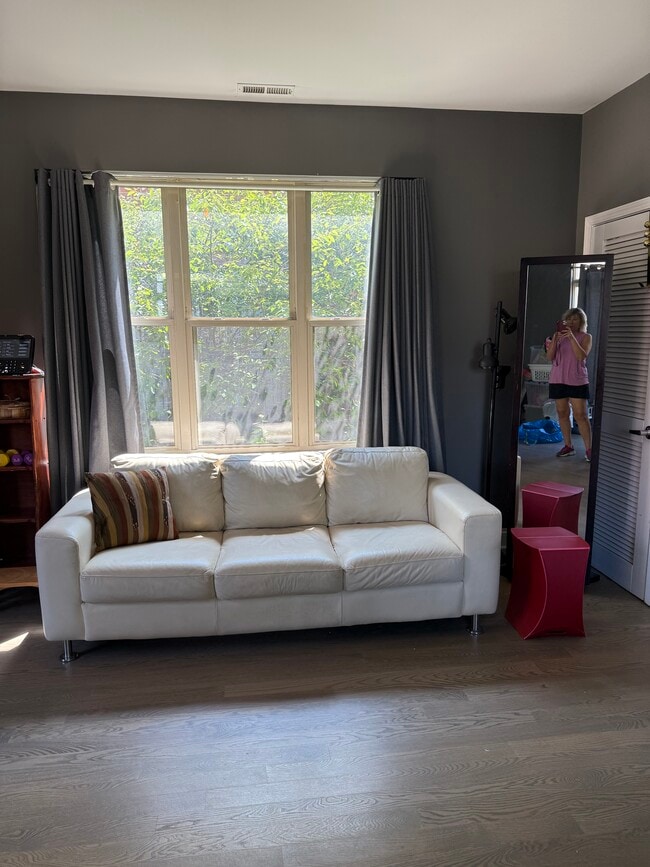 property at 757 W Eastman St