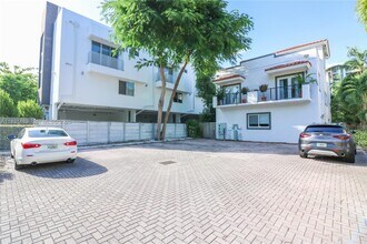 2947 Coconut Ave in Miami, FL - Building Photo - Building Photo