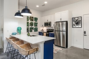 Fusion at Neon in Norfolk, VA - Building Photo