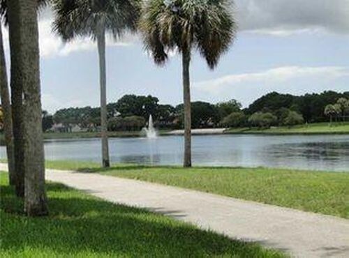 15600 SW 106th Ln in Miami, FL - Building Photo - Building Photo